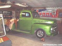 14295Garage_005-med.jpg