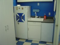 kitchenette2.JPG