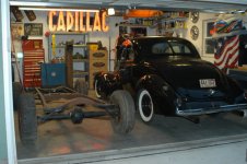 HAMBGARAGE5.JPG