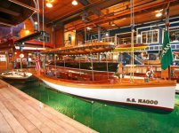 4winns boat house 3.jpg