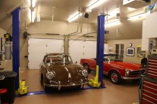 Garage (612) (Large).JPG