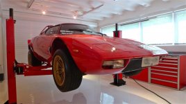 Stratos on lift.jpg