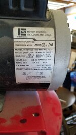b9779195eb0eb59b95a44b1da55aea6b.jpg