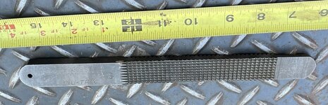 Reiff & Nestor 'Nu-Trix' thread file (patent 1694229)(ebay 373752242090 03).jpg