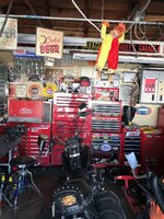 shop2.jpg
