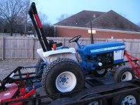 Ford 1510 on trailer R.jpg