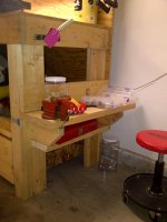 15_Kids_workbench.jpg