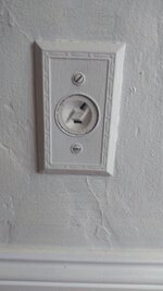 outlet.JPG outlet.JPG