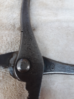 Owner-modified Ford script pliers - close-up of part number and mfg logo-2.png