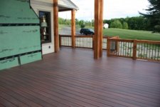 Deck2.jpg