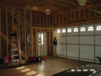 garage interior8_5_1_1.JPG