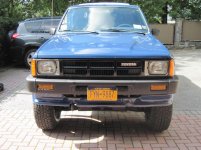 86 Toyota 4WD-22R Carbed motor 002.jpg