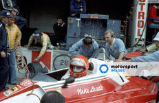 1017323155-COL-19760912-FERRARI_76_003.jpg