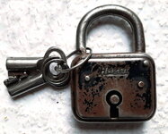 160-08a-padlock-ebayde.jpg
