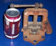 Pipe vise 3.jpg