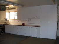 Garage Bench 4.JPG