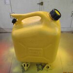 gas can refinished rustoleum r.jpg