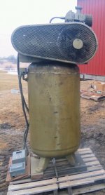 Quincy compressor 325 rear.jpg