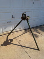 NYE PIPE VISE1.jpg