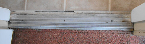DNT entry hall 100223 threshold 01.JPG