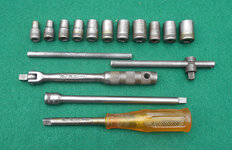 New Britain 16 pc 1.4 dr SAE socket set 03.jpg