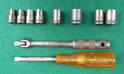New Britain 8 pc 1.4 dr SAE socket set 03.jpg