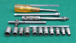 New Britain 16 pc 1.4 dr SAE socket set 07.jpg