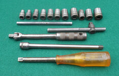 New Britain 16 pc 1.4 dr SAE socket set 08.jpg