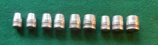 New Britain 1.4 dr Chrome 9-pc SAE socket set 111523 02.jpg