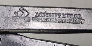 Ashcroft Mfg. Co. Brown's Patent Pipe Tongs (patent 22157)(ebay 354290284753 04).jpg