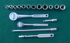 Crescent 17 pc 1.4 dr SAE socket set 03.jpg