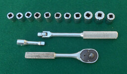 Dayton 14 pc 1.4 dr SAE socket set 06.jpg