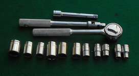 Grand Auto (Japan) 15 pc 1.4 dr SAE socket set 04.jpg
