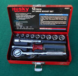 Husky 40001 13 pc 1.4 dr SAE socket set 01.jpg