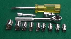 JS Technology 13 pc 1.4 dr SAE socket set 113023 B 09.jpg