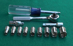 KAL 13 pc 1.4 dr SAE socket set 121623 B 05.jpg