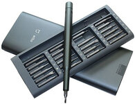 Xiaomi-Wiha-Precision-Screwdriver-Set-in-Use.jpg