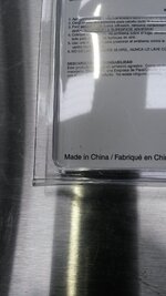 37866102oa.jpg