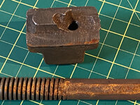 GrizzlyScrewNutSm1468.jpg GrizzlyScrewNutSm1468.jpg
