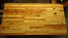 Workbench 14 r.jpg Workbench 14 r.jpg