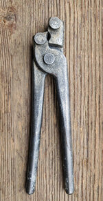 Utica B672 pliers.jpg Utica B672 pliers.jpg