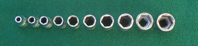 Craftsman 10 pc 1.4 dr Metric socket set 032424 L 06.jpg