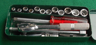 Walden 19 pc 1.4 dr SAE socket set 032524 A 02.jpg