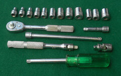 Walden 19 pc 1.4 dr SAE socket set 032524 C 05.jpg