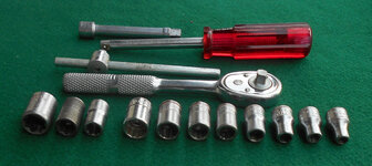 Walden 16 pc 1.4 dr SAE socket set 032524 D 06.jpg