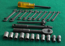 Walden 26 pc 1.4 dr SAE socket set 032524 J 05.jpg