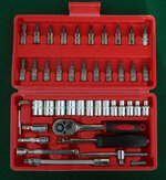 China 46 pc 1.4 dr metric socket set 040724 01.jpg