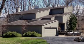garage.jpg garage.jpg