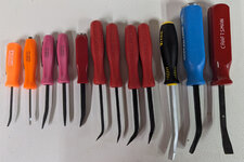 01_prybar_set.jpg