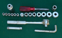 Walden 21 pc SAE 1.4 & 3.8 dr socket set 092924 P 08.jpg